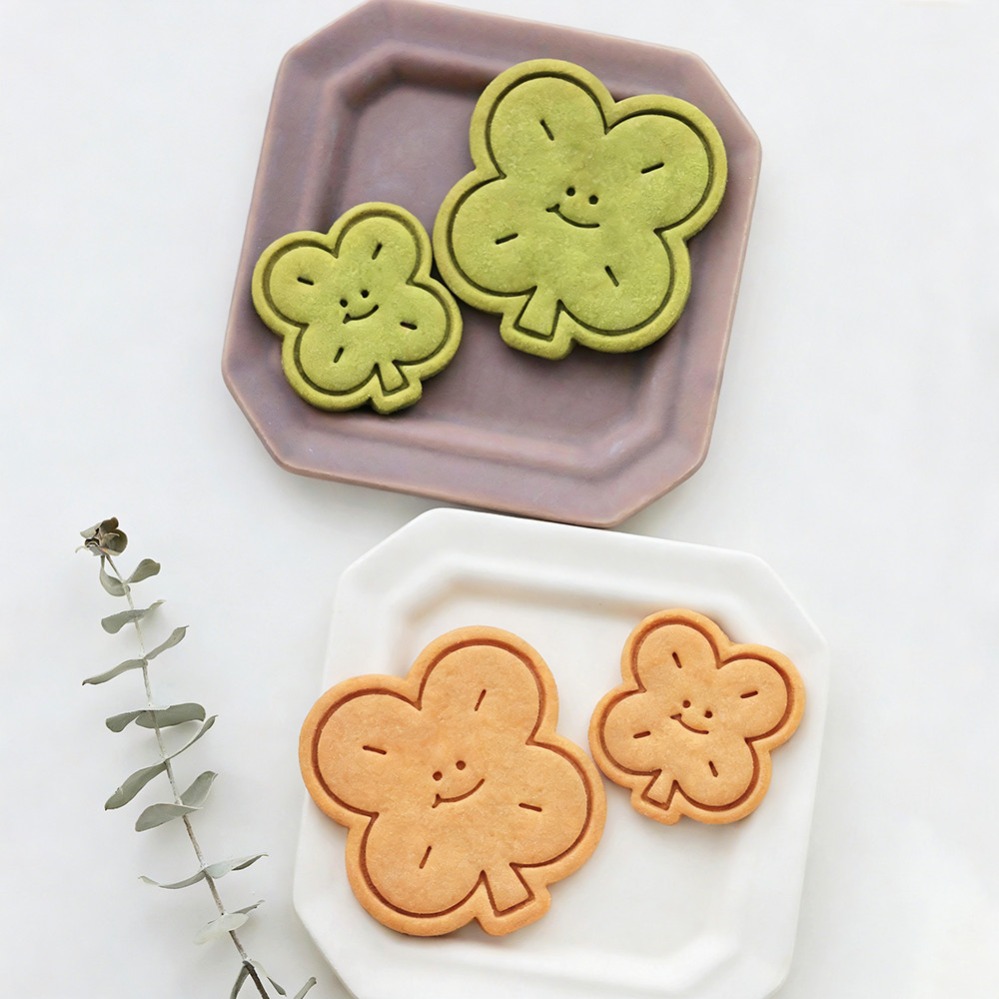 Lucky Four-Leaf Clover Cookie  - Commercial Kitchen Equipment List review and price